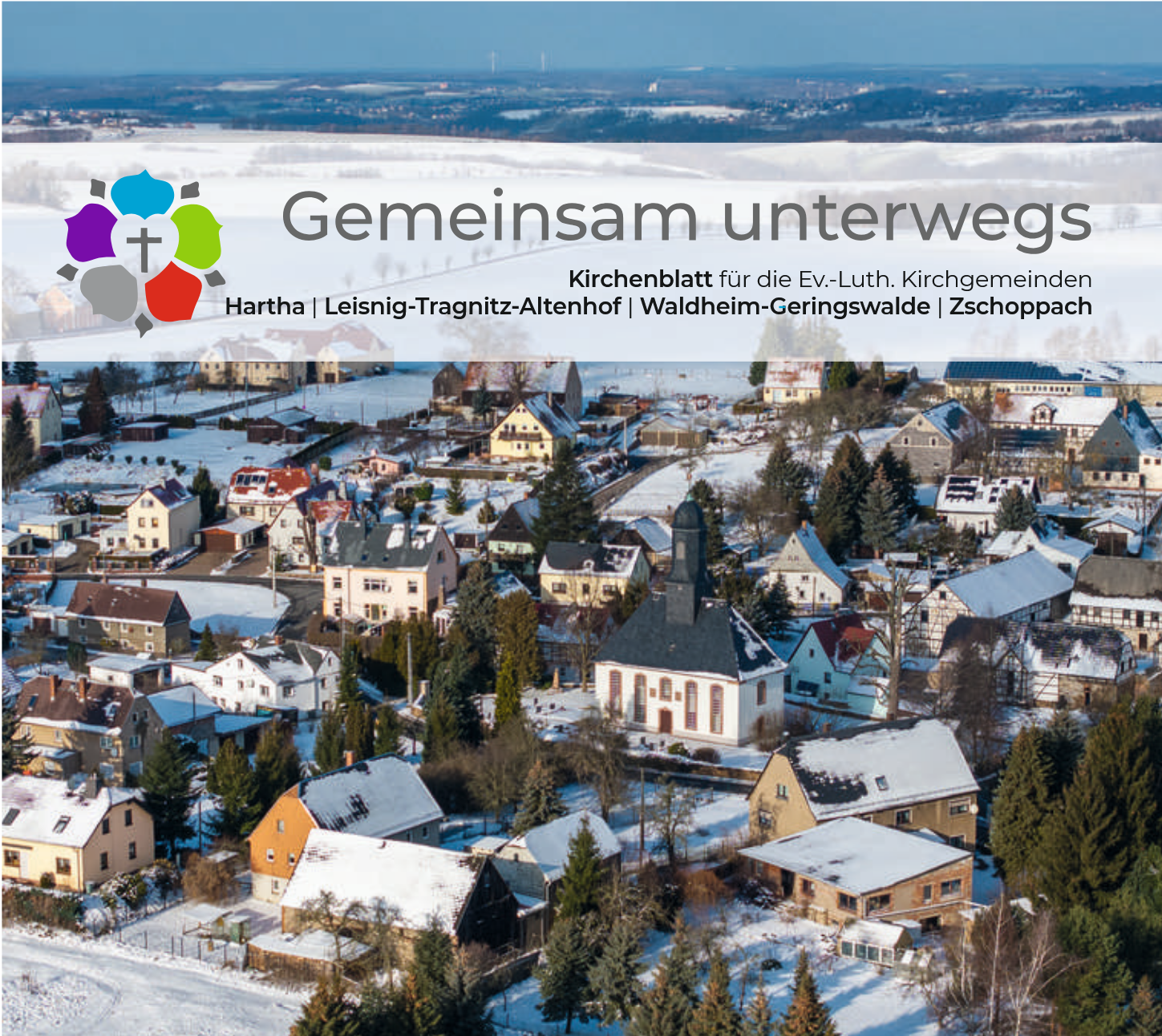 Ansicht des Kirchblatts. Verschneite Ansicht eines Ortes.